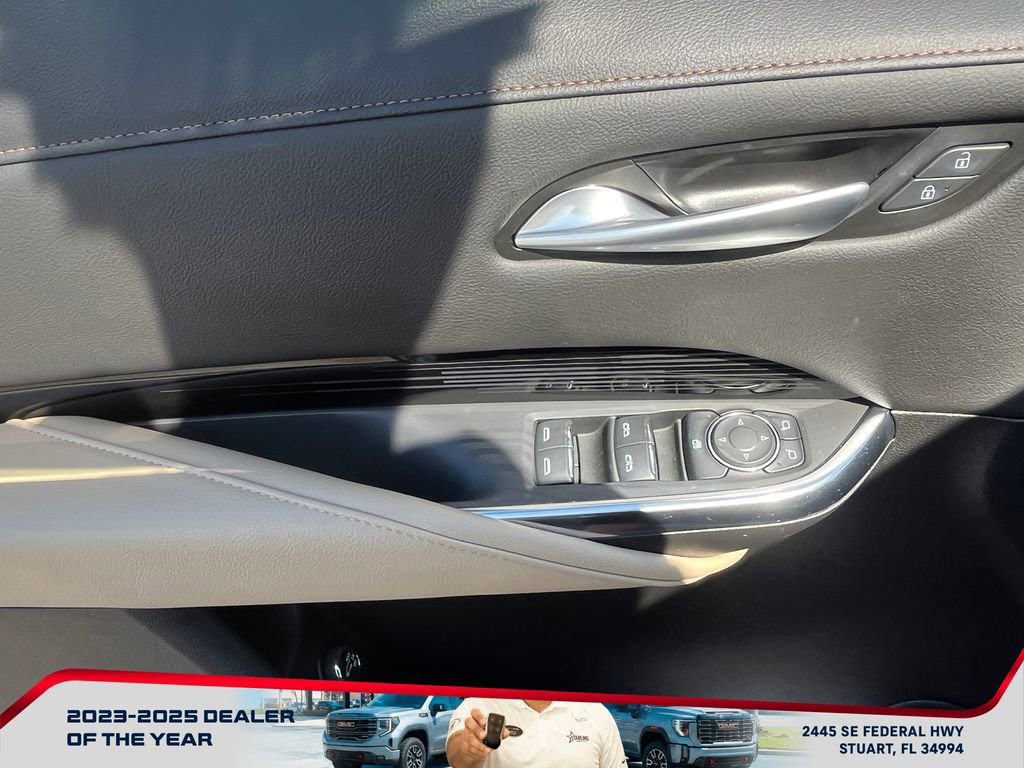 Used 2024 Cadillac XT4 Luxury image 24