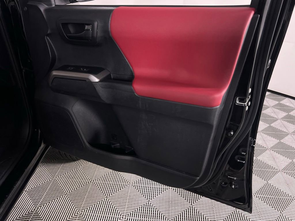 Used 2023 Toyota Tacoma SR image 29