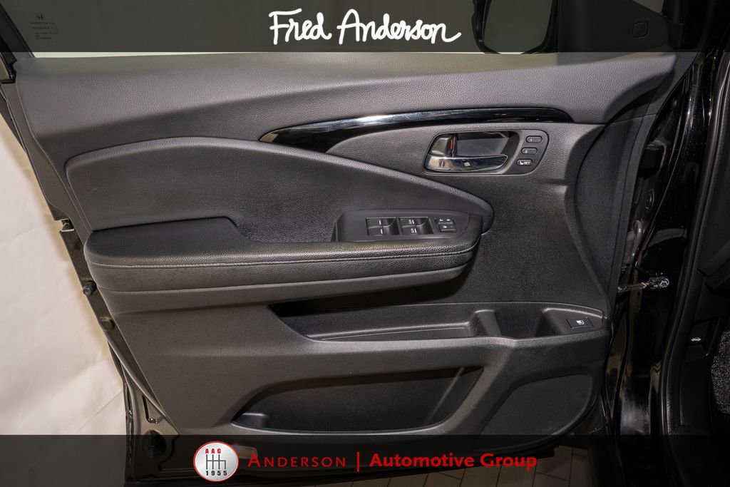 Used 2018 Honda Ridgeline RTL-E image 11