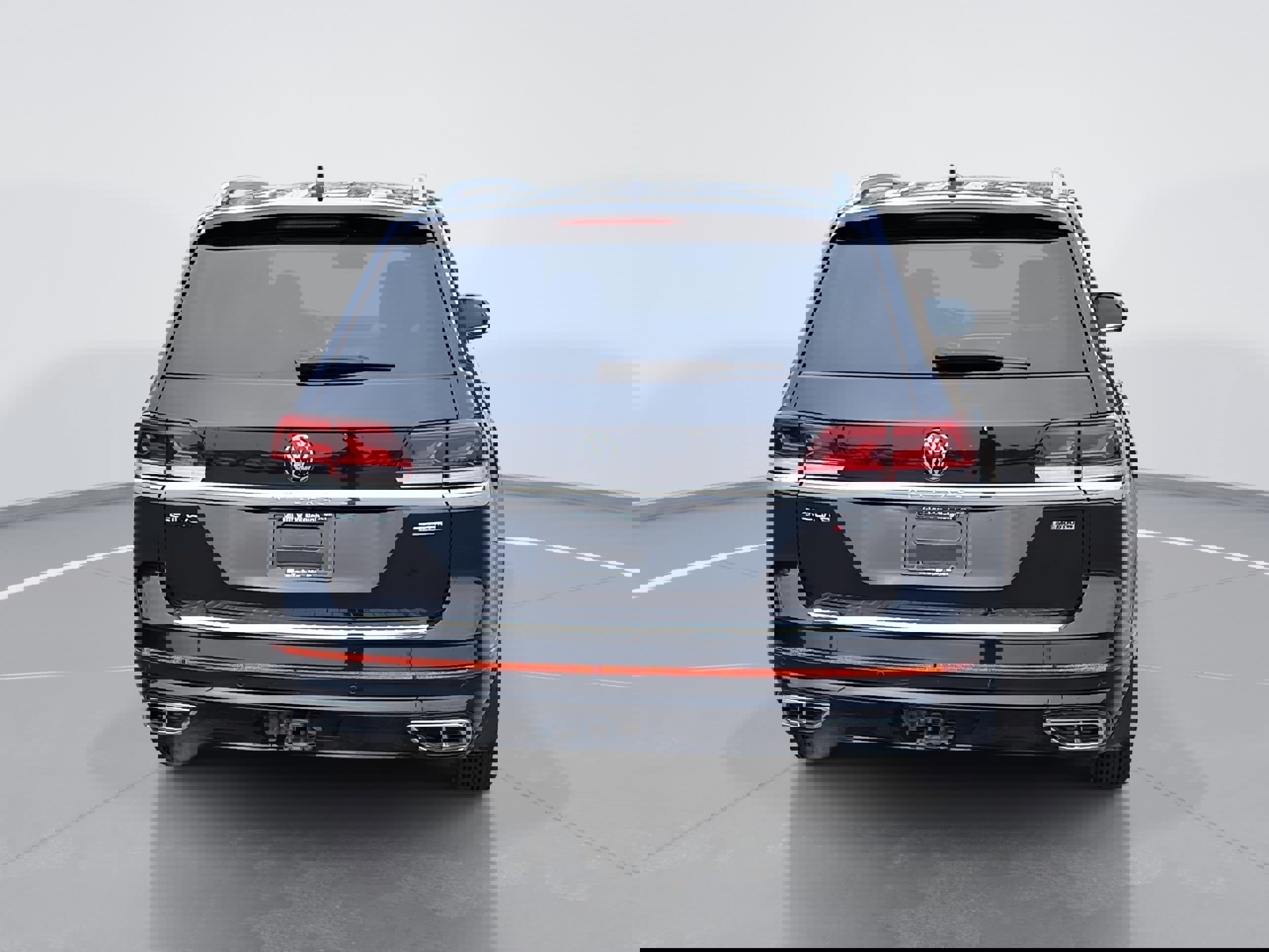 Used 2022 Volkswagen Atlas SEL R-Line image 4