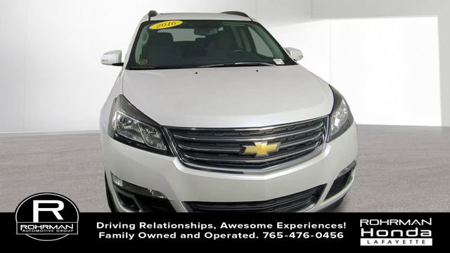 Used 2016 Chevrolet Traverse LT w/ Style and Technology Package image 3