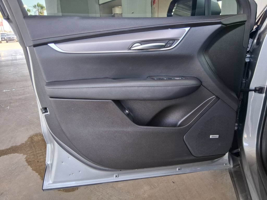Used 2023 Cadillac XT5 Luxury FWD image 18
