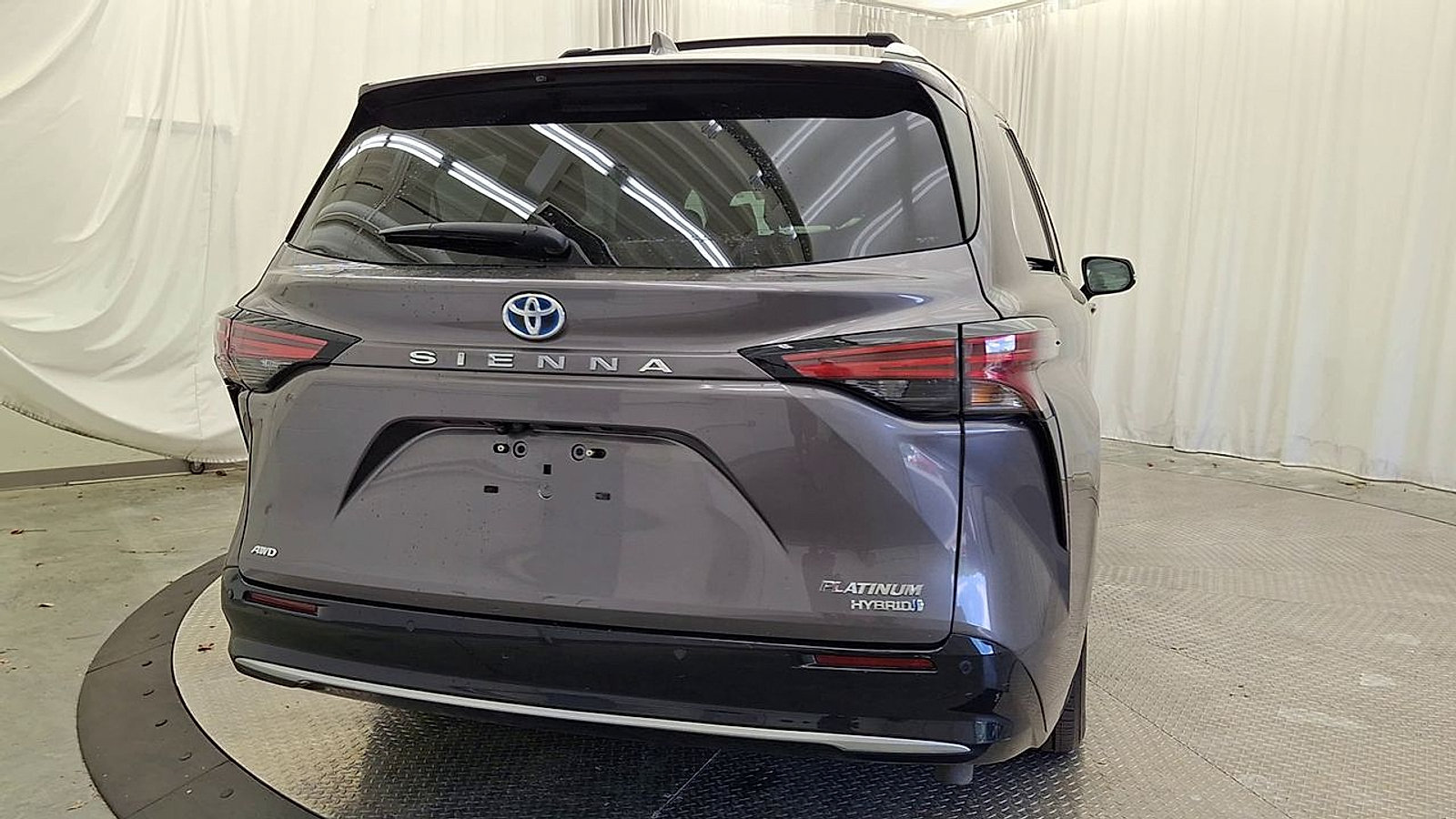Certified 2023 Toyota Sienna Platinum AWD/4WD image 2