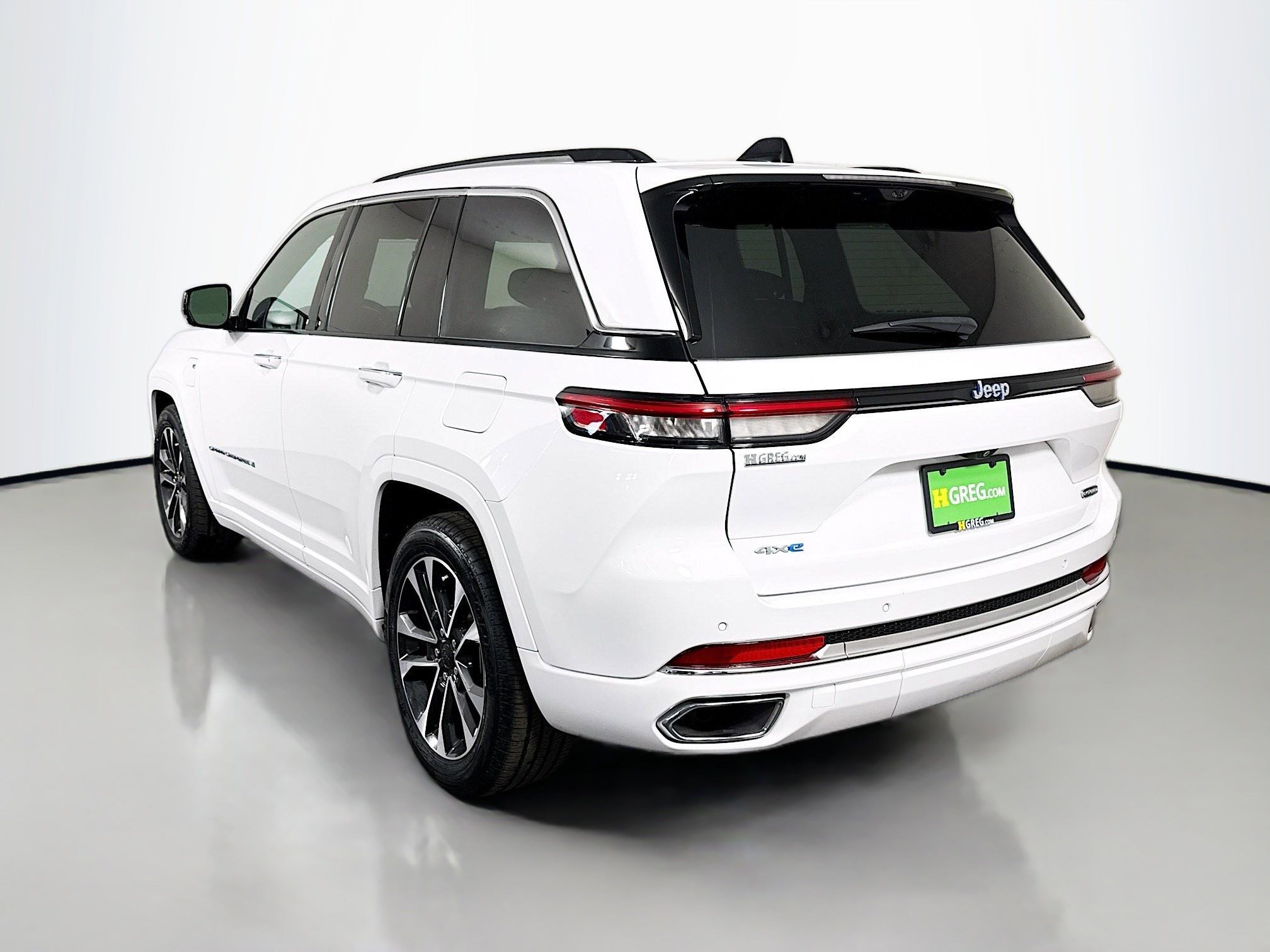 Used 2023 Jeep Grand Cherokee Overland w/ Advanced Protech Group III image 7