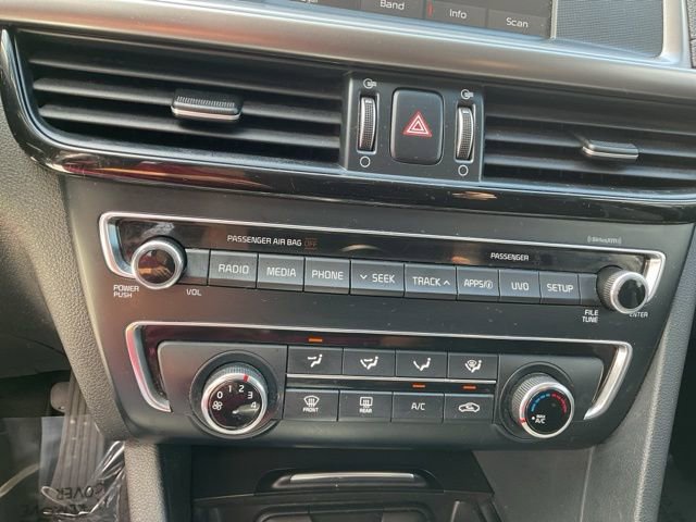 Used 2018 Kia Optima LX w/ 17" Alloy Wheels Package FWD image 19