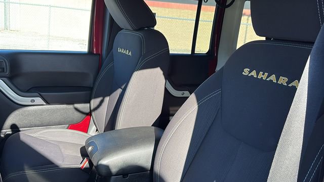 Used 2013 Jeep Wrangler Unlimited Sahara w/ Dual Top Group image 16