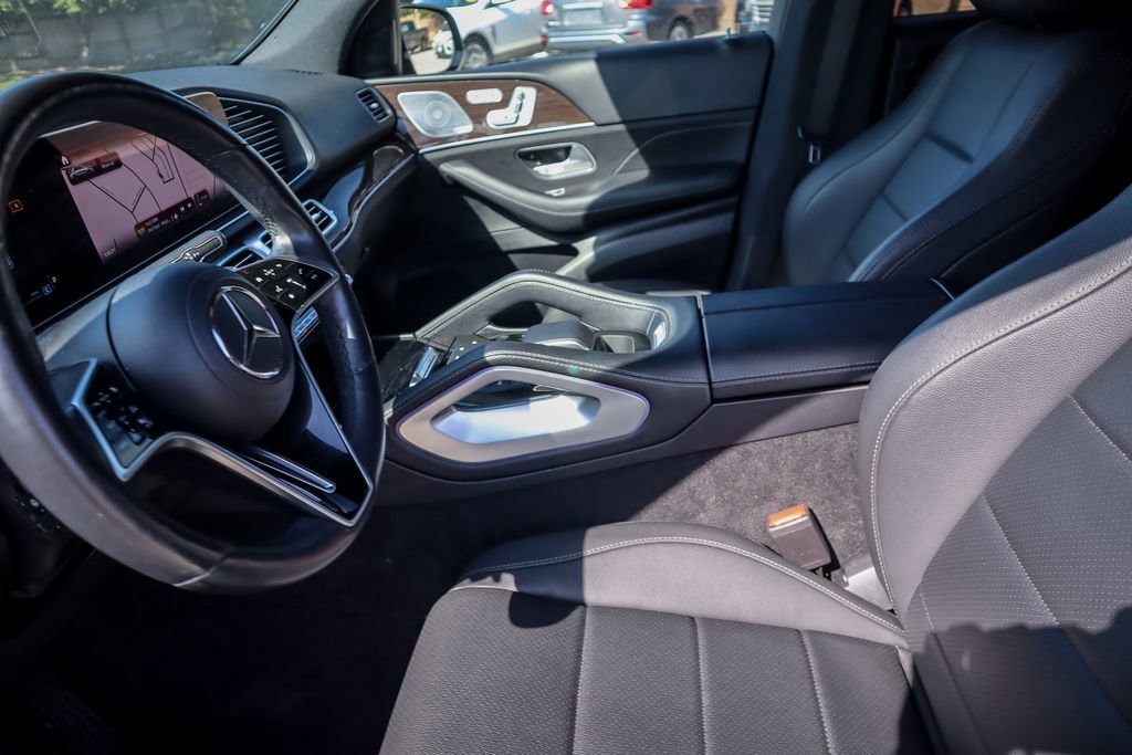 Used 2024 Mercedes-Benz GLE 350 4MATIC w/ 3rd Row Seat Package image 9
