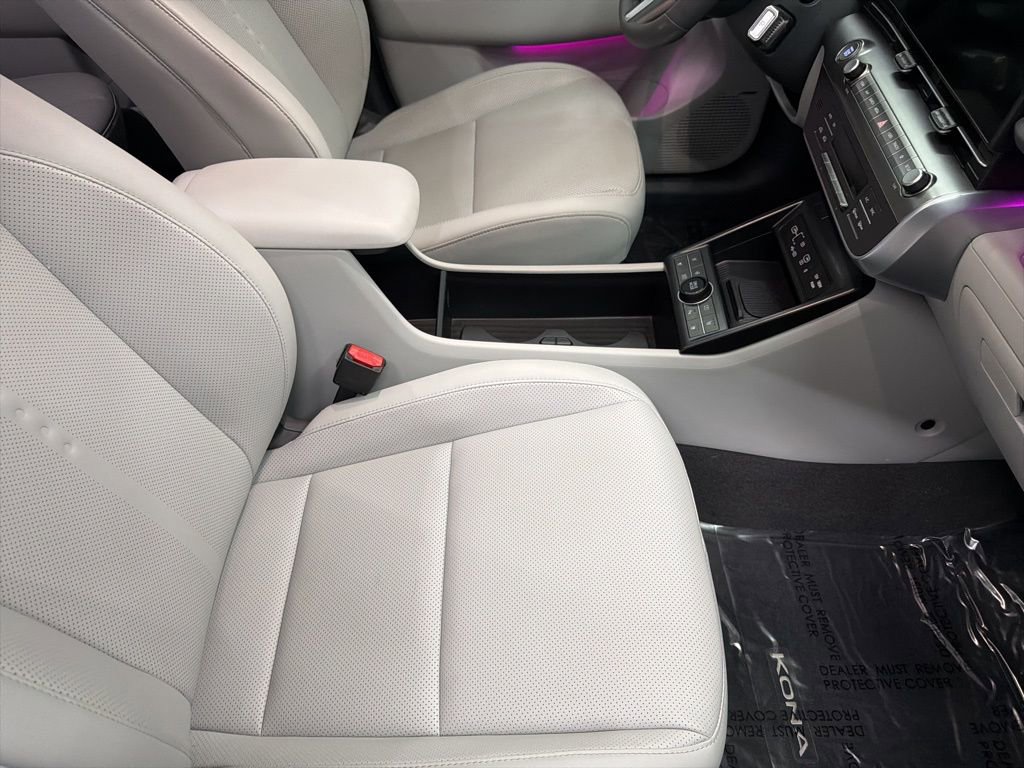 Used 2024 Hyundai Kona Limited image 30