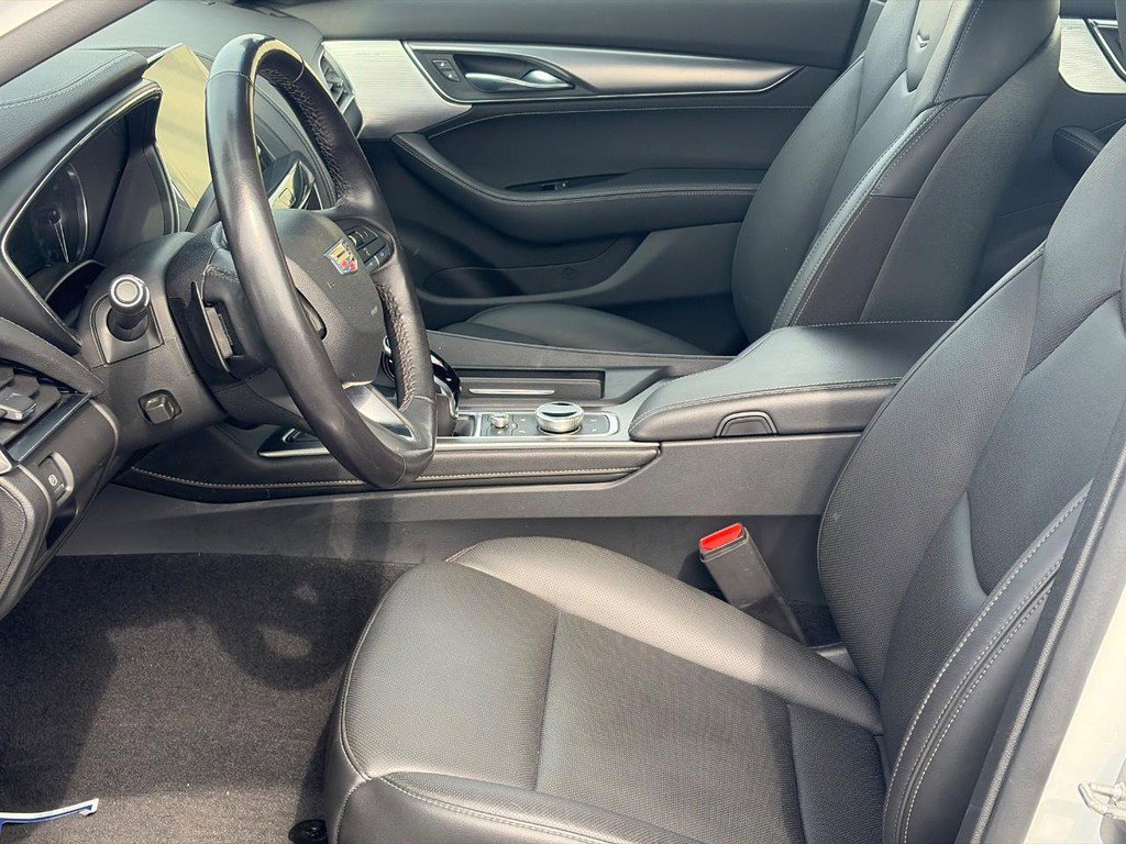 Used 2022 Cadillac CT5 Premium Luxury image 4