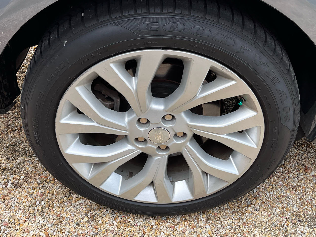 Used 2019 Land Rover Range Rover HSE image 16