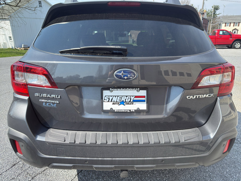Used 2018 Subaru Outback 2.5i Limited image 4