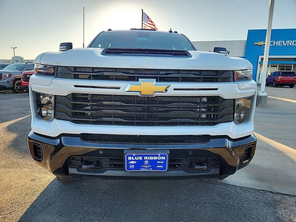New 2025 Chevrolet Silverado 2500 Custom w/ Custom Value Package image 2