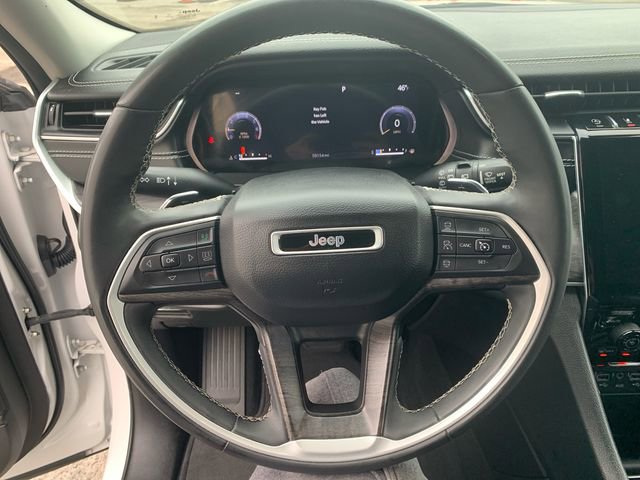 Used 2023 Jeep Grand Cherokee Limited w/ Black Appearance Package image 22