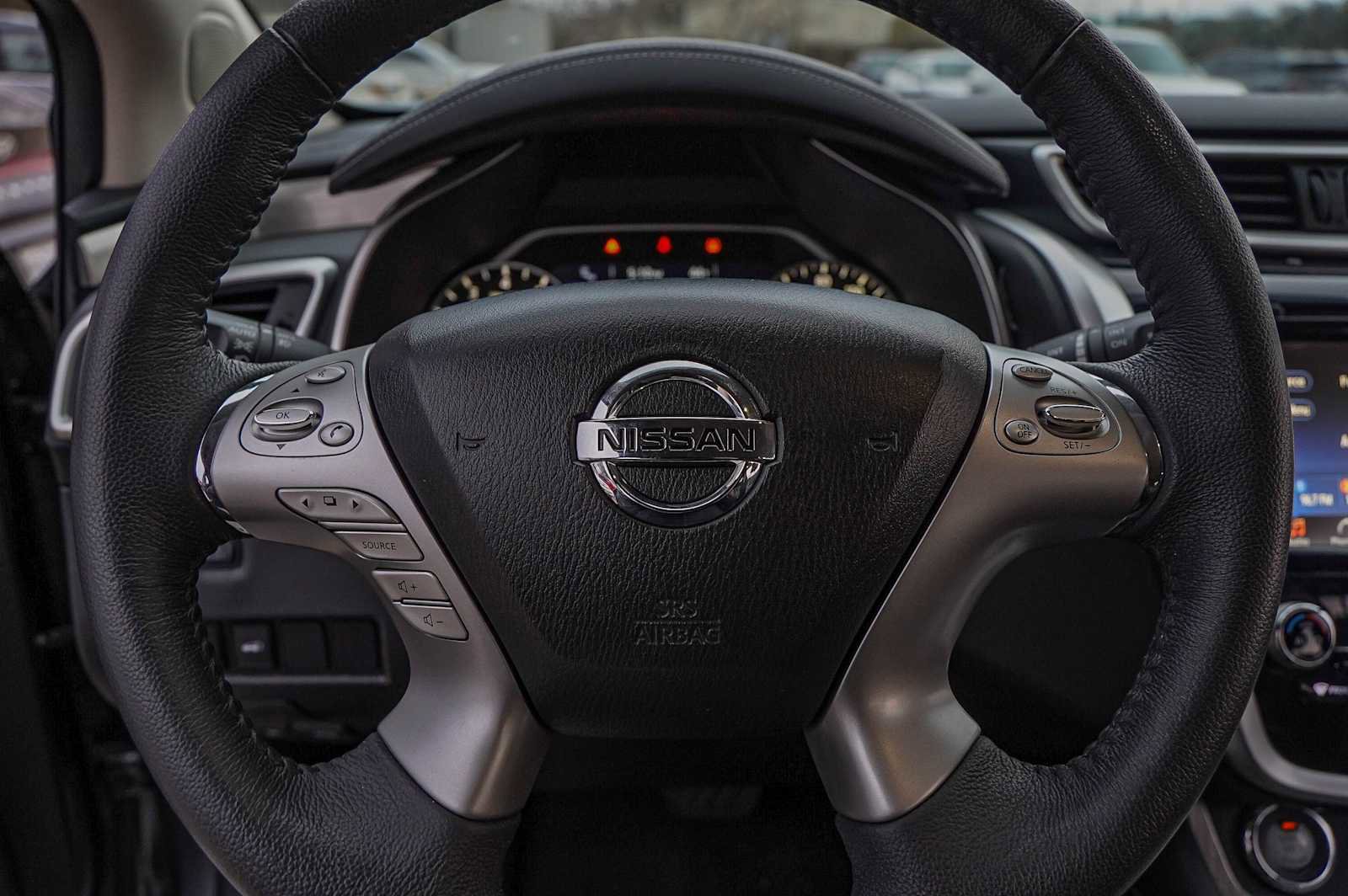 Used 2016 Nissan Murano Platinum image 12