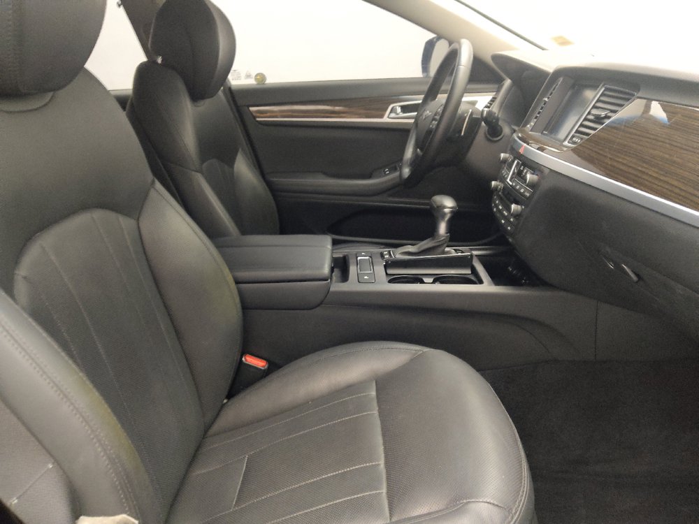 Used 2018 Genesis G80 3.8 RWD image 21