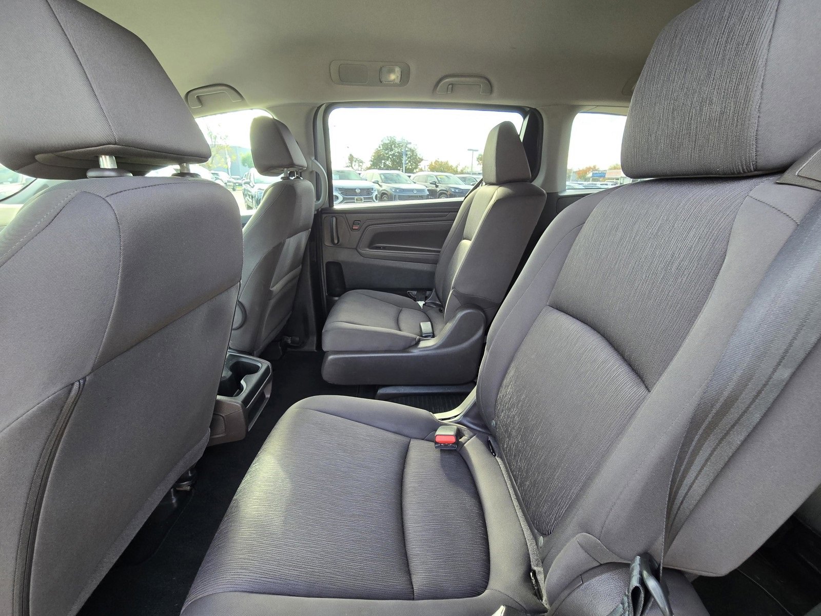 Used 2018 Honda Odyssey LX image 10