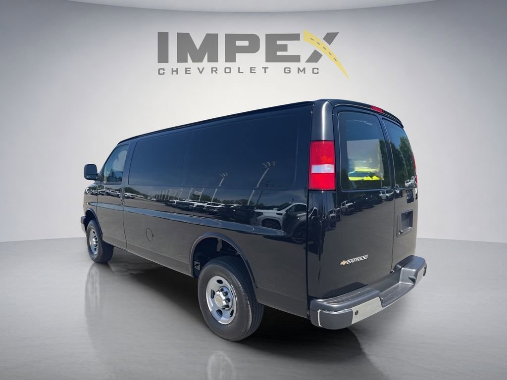 New 2026 Chevrolet Express 2500 RWD image 3