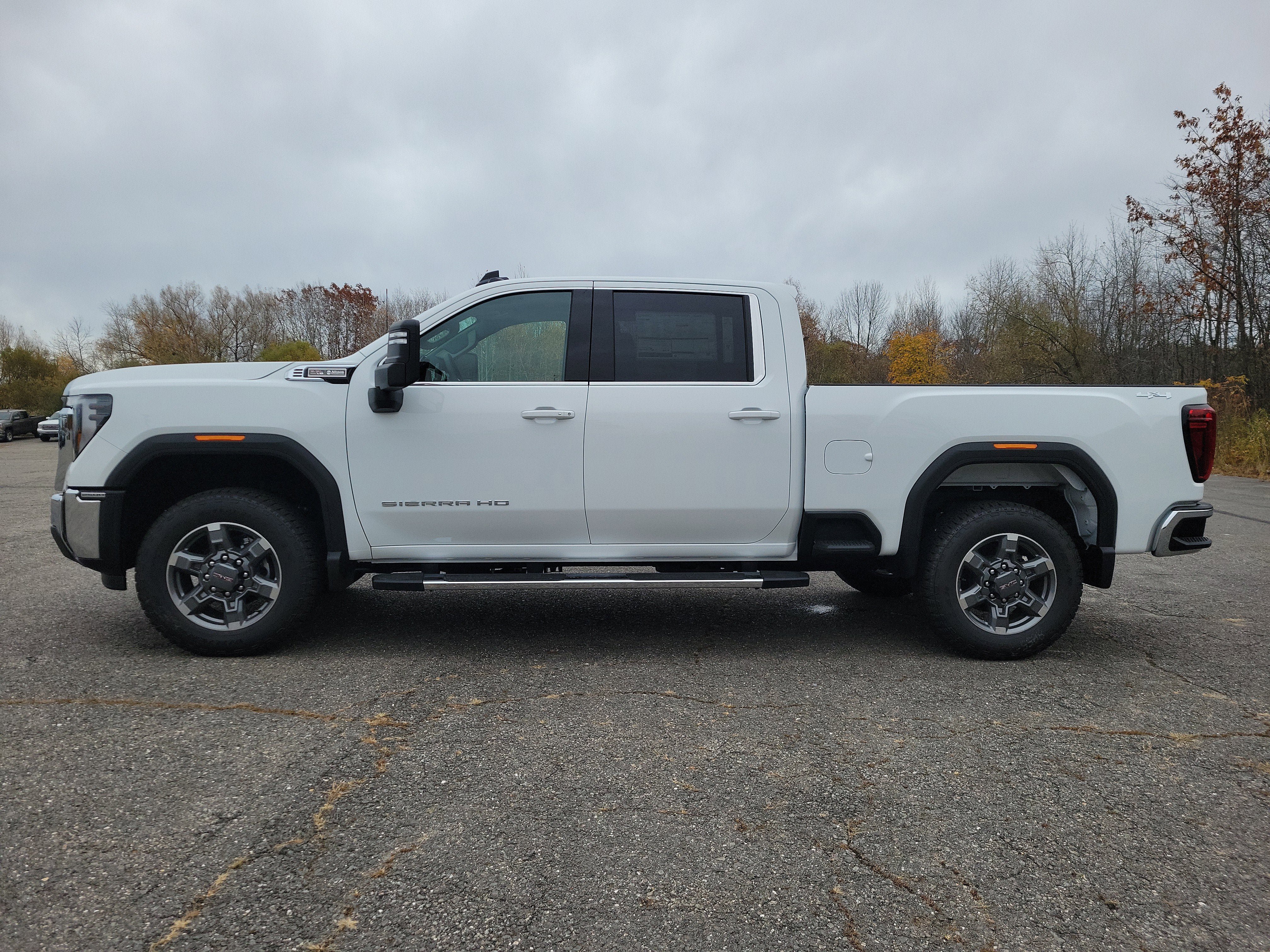 New 2026 GMC Sierra 2500 SLE w/ SLE Convenience Package AWD/4WD image 2