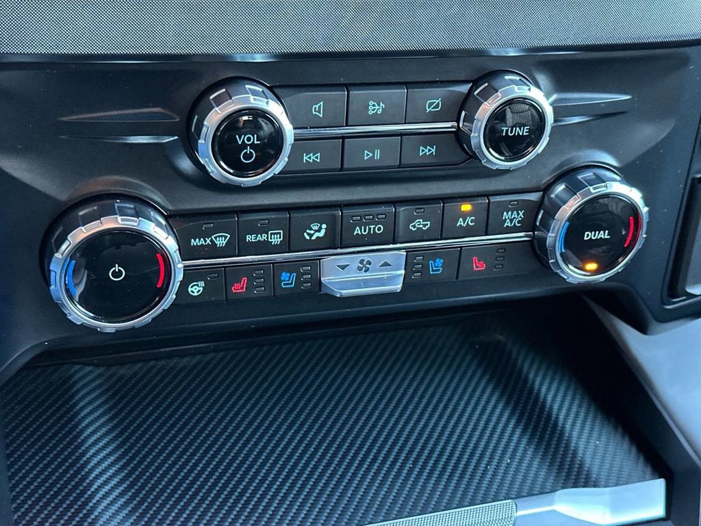 Certified 2024 Ford F350 Limited w/ FX4 Off-Road Package image 19