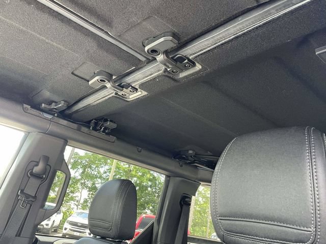 Certified 2024 Ford Bronco Black Diamond w/ Sasquatch Package AWD/4WD image 8