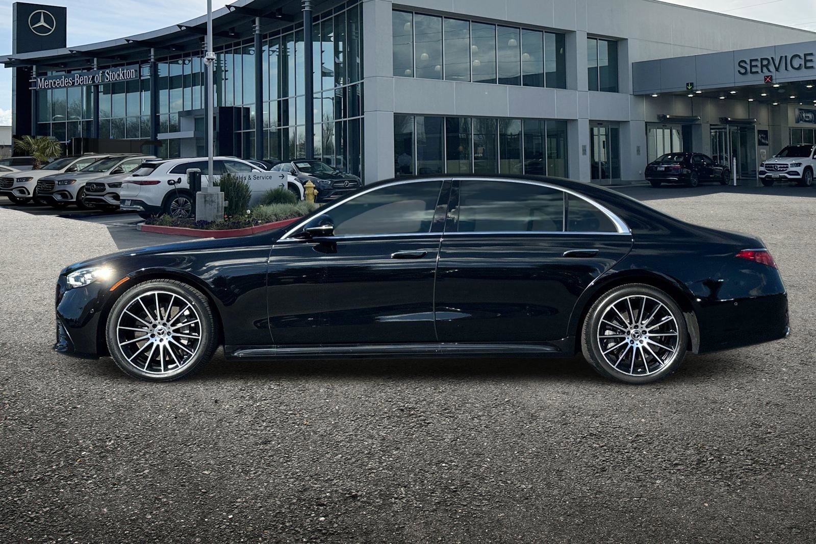 Certified 2022 Mercedes-Benz S 500 4MATIC image 7