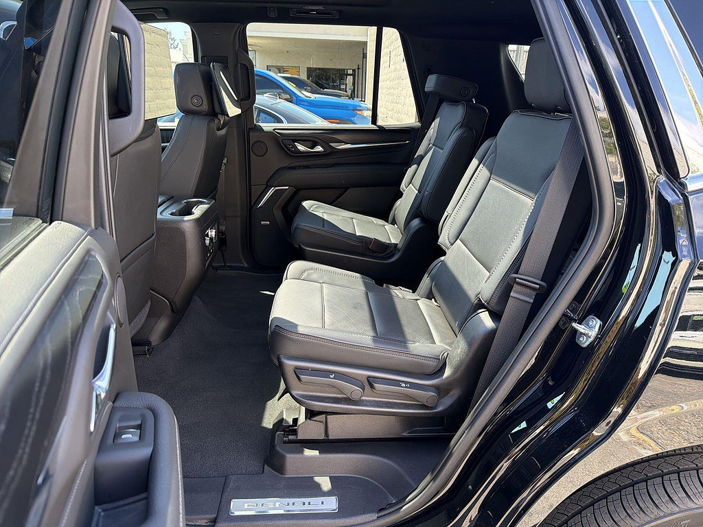 Used 2021 GMC Yukon Denali w/ Denali Ultimate Package RWD image 25