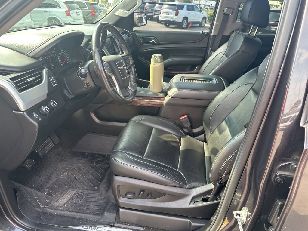 Used 2017 GMC Yukon SLT w/ Premium Edition AWD/4WD image 20