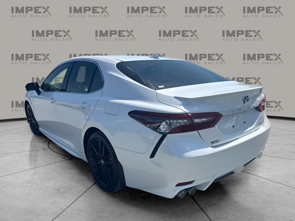 Used 2022 Toyota Camry XSE FWD image 2