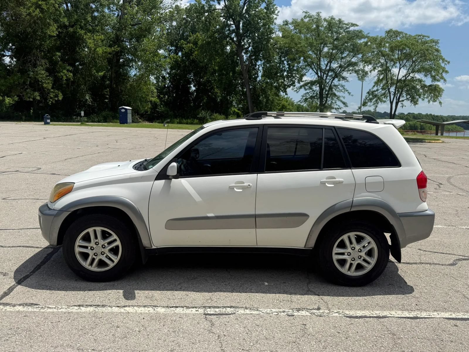 Used 2003 Toyota RAV4 2WD w/ Sport Pkg image 8