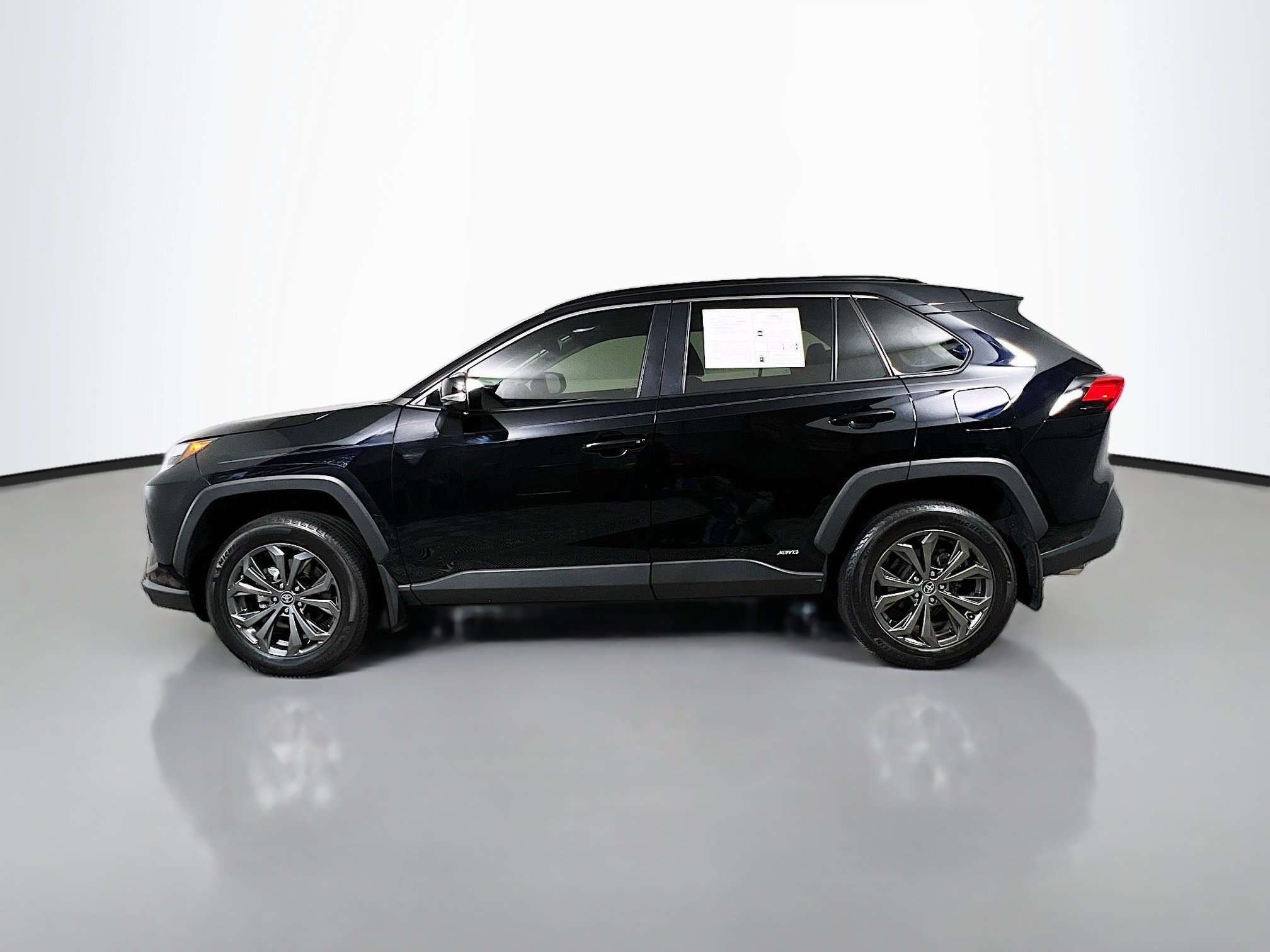 Used 2024 Toyota RAV4 XLE Premium w/ Weather Package AWD/4WD image 9
