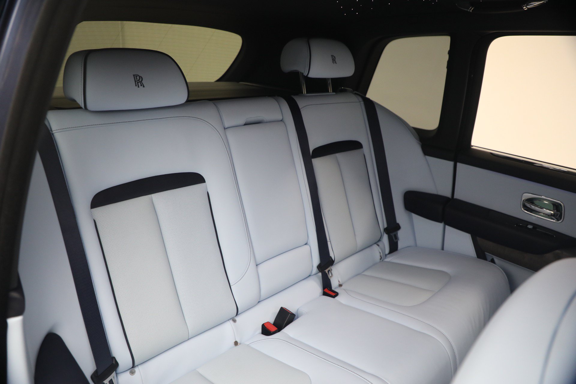 Certified 2025 Rolls-Royce Cullinan AWD/4WD image 24