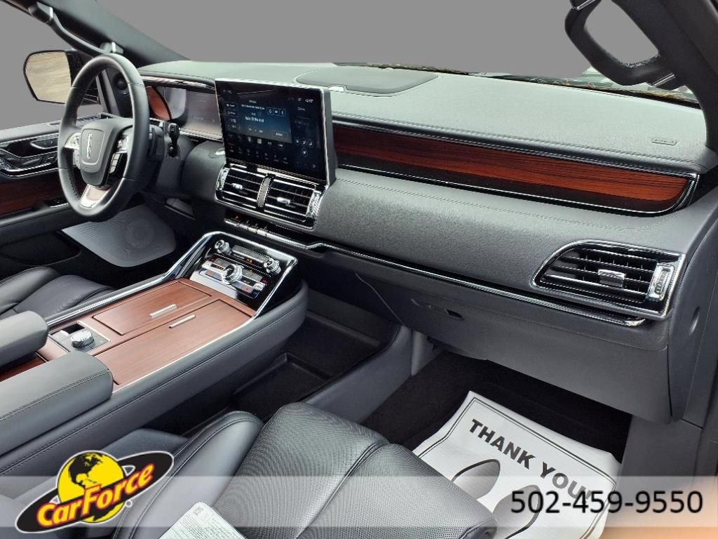 Used 2024 Lincoln Navigator L Reserve AWD/4WD image 43