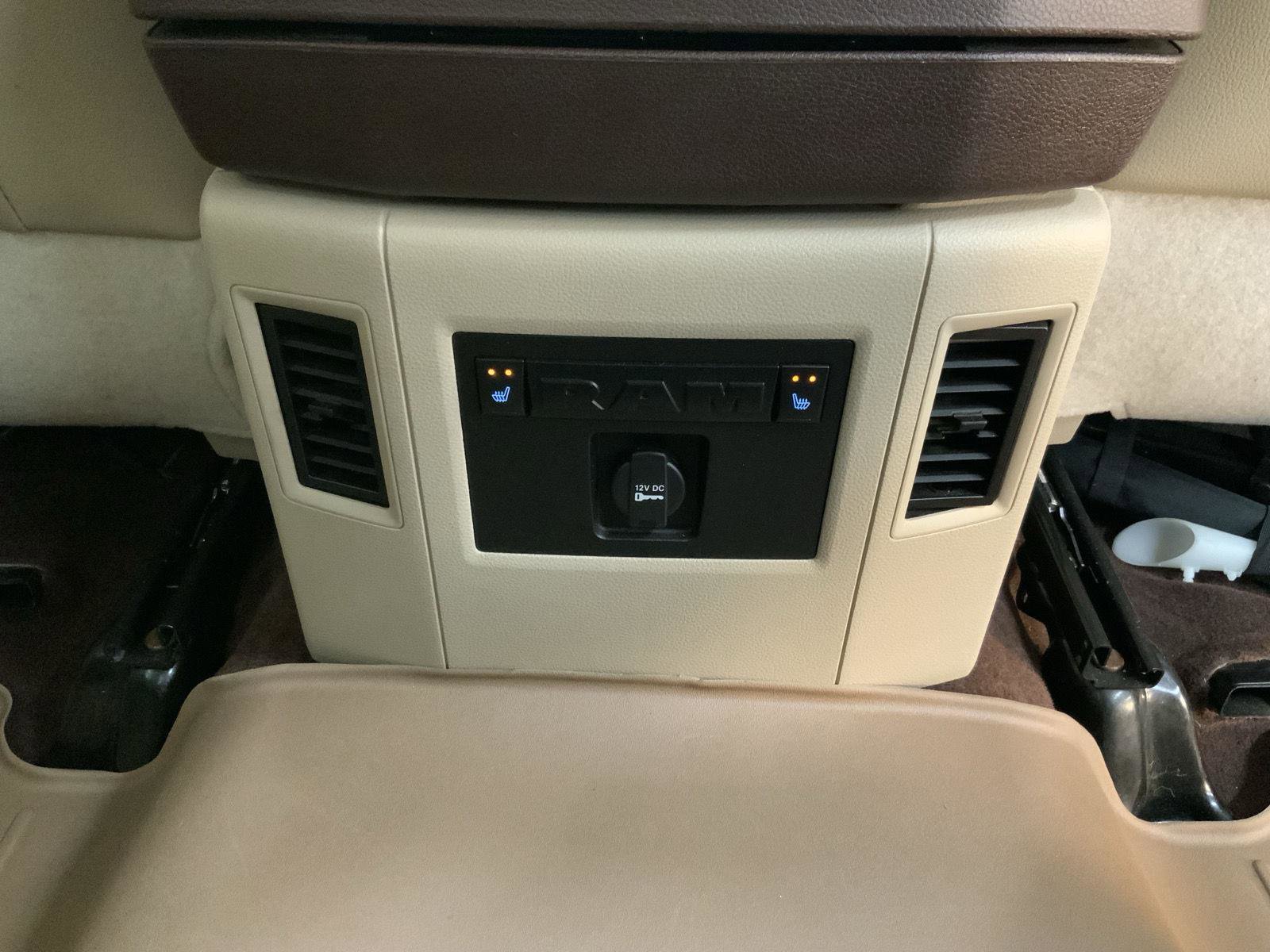 Used 2015 RAM 1500 Laramie w/ Convenience Group AWD/4WD image 43