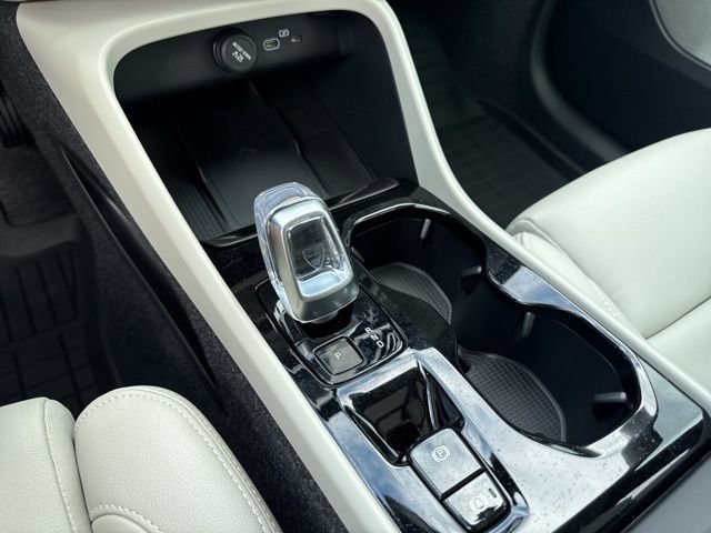 New 2026 Volvo XC40 B5 Ultra w/ Climate Package AWD/4WD image 24