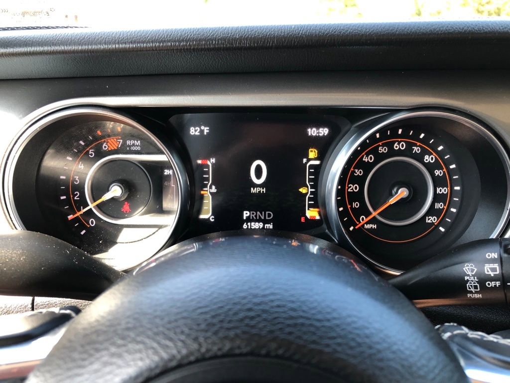 Used 2020 Jeep Wrangler Unlimited Sahara image 12