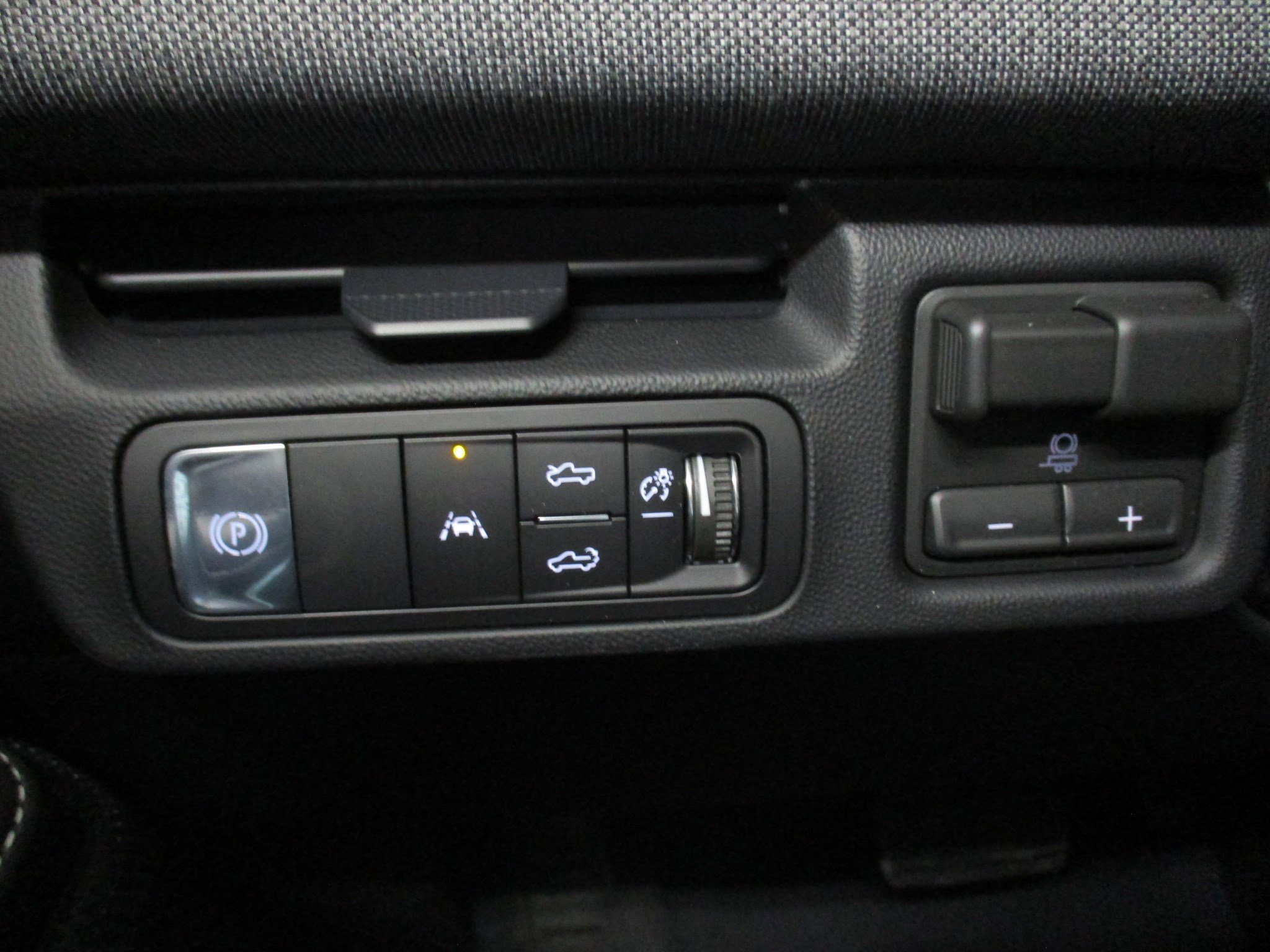 New 2026 GMC Sierra EV Elevation w/ Premium Package image 22