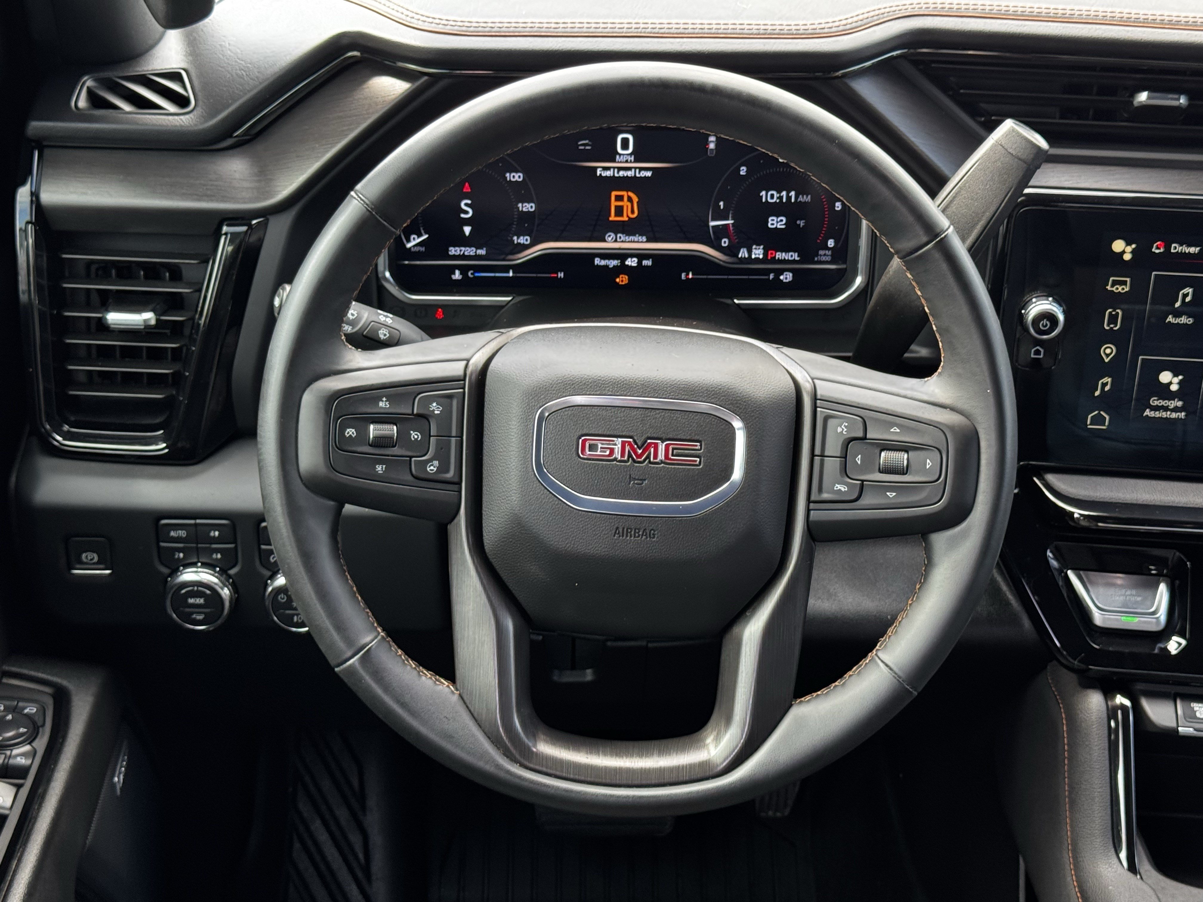 Used 2024 GMC Sierra 2500 AT4 w/ AT4 Preferred Package AWD/4WD image 15