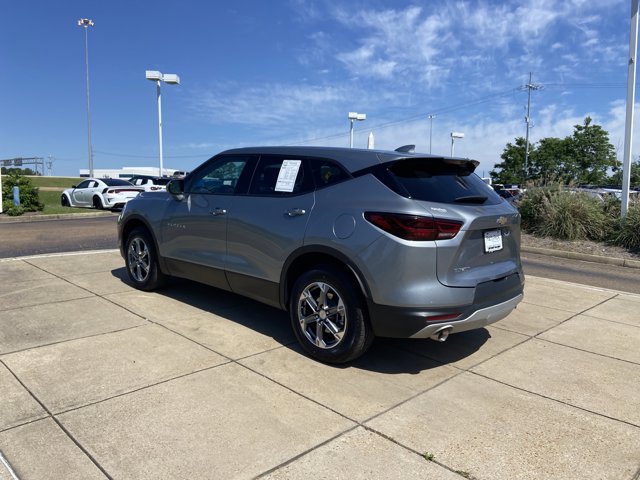 Used 2025 Chevrolet Blazer LT FWD image 7