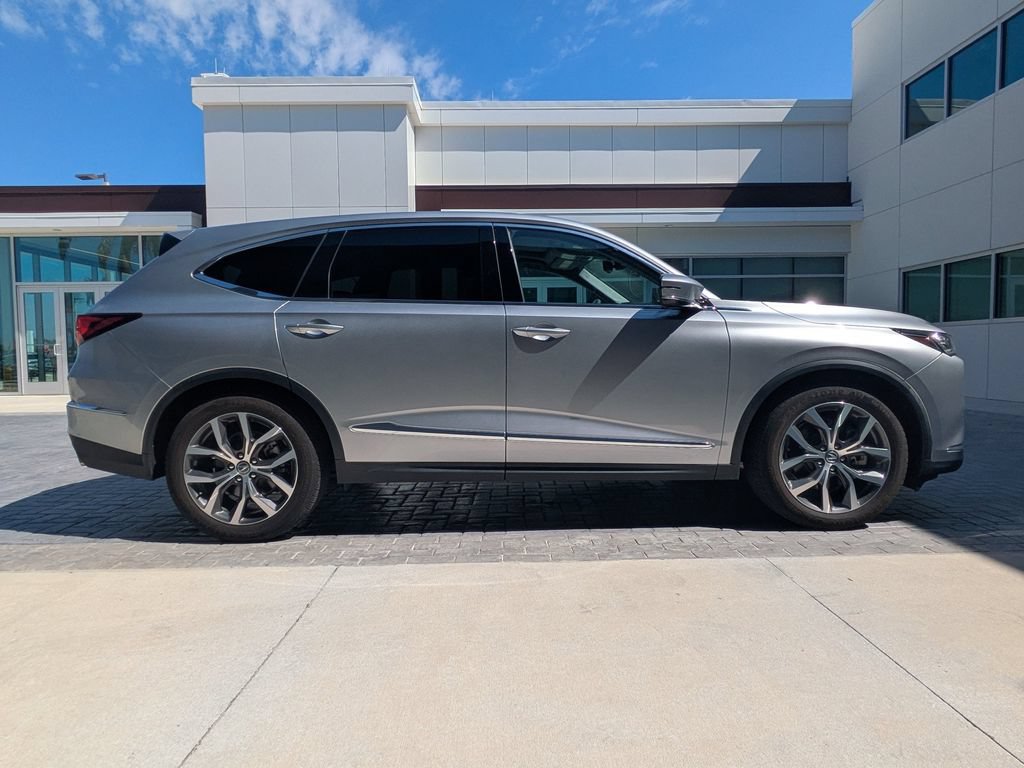 Used 2022 Acura MDX FWD w/ Technology Package image 4