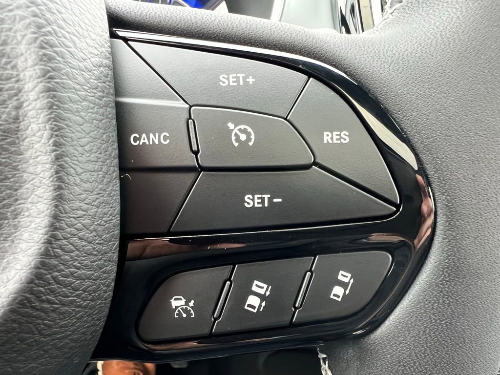 New 2026 Chrysler Pacifica Limited w/ S Appearance Package FWD image 41