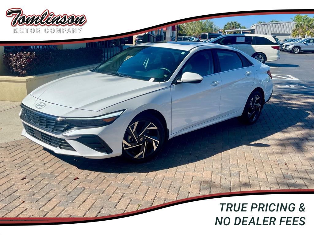 Used 2024 Hyundai Elantra SEL w/ Convenience Package
