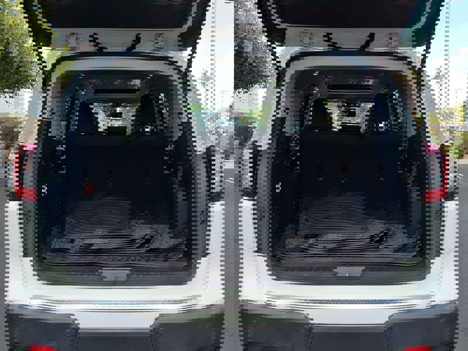 Used 2020 Subaru Ascent Limited w/ Technology Package image 17