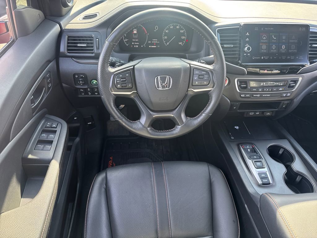 Used 2025 Honda Ridgeline TrailSport image 13