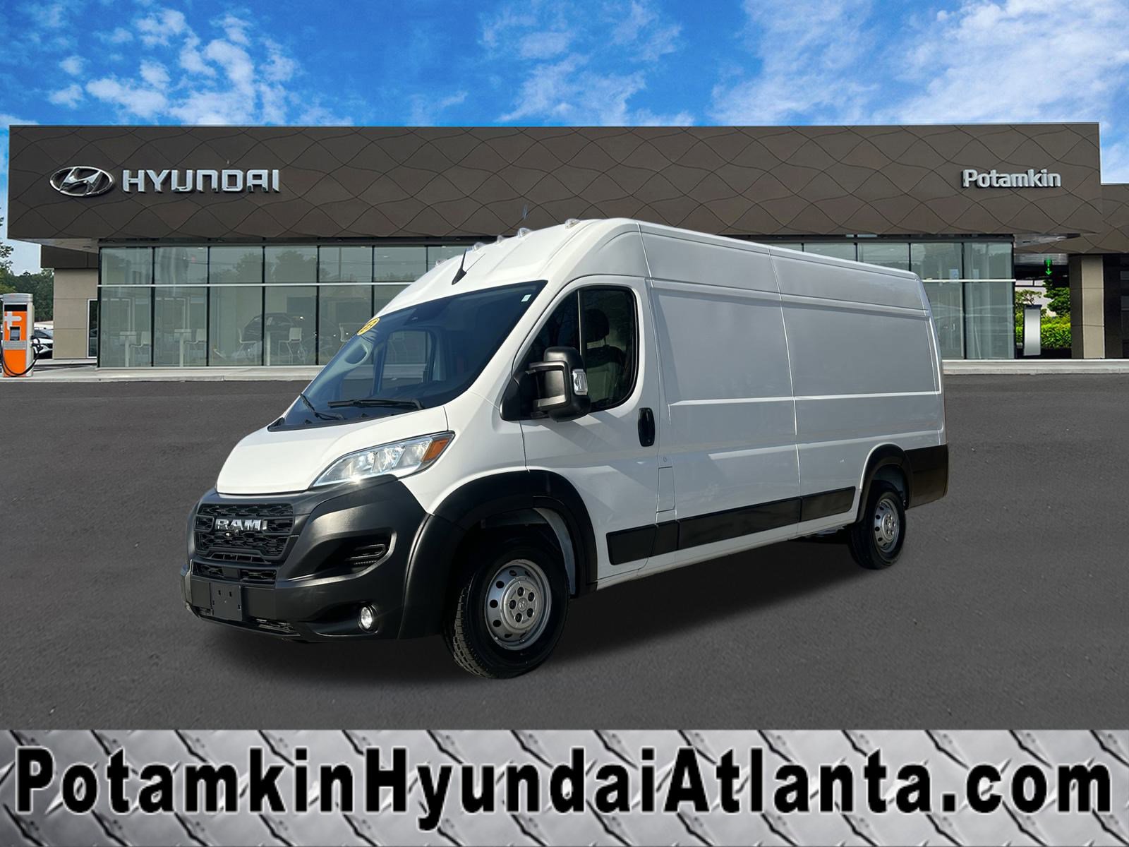 Used 2023 RAM ProMaster 3500 w/ Driver Convenience Group image 1