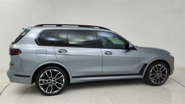 Used 2023 BMW X7 xDrive40i w/ M Sport Package image 6