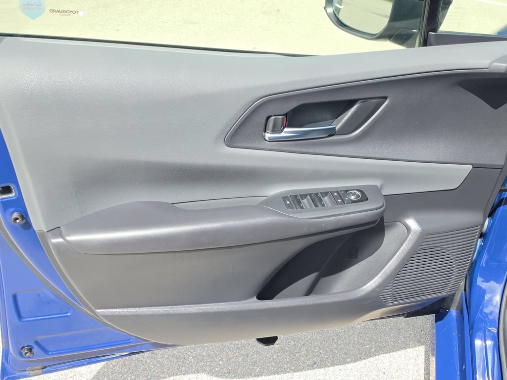 Used 2024 Toyota Prius XLE FWD image 11