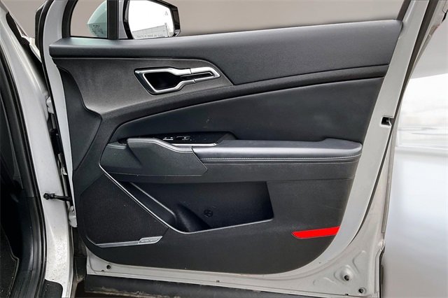 Used 2023 Kia Sportage SX image 25