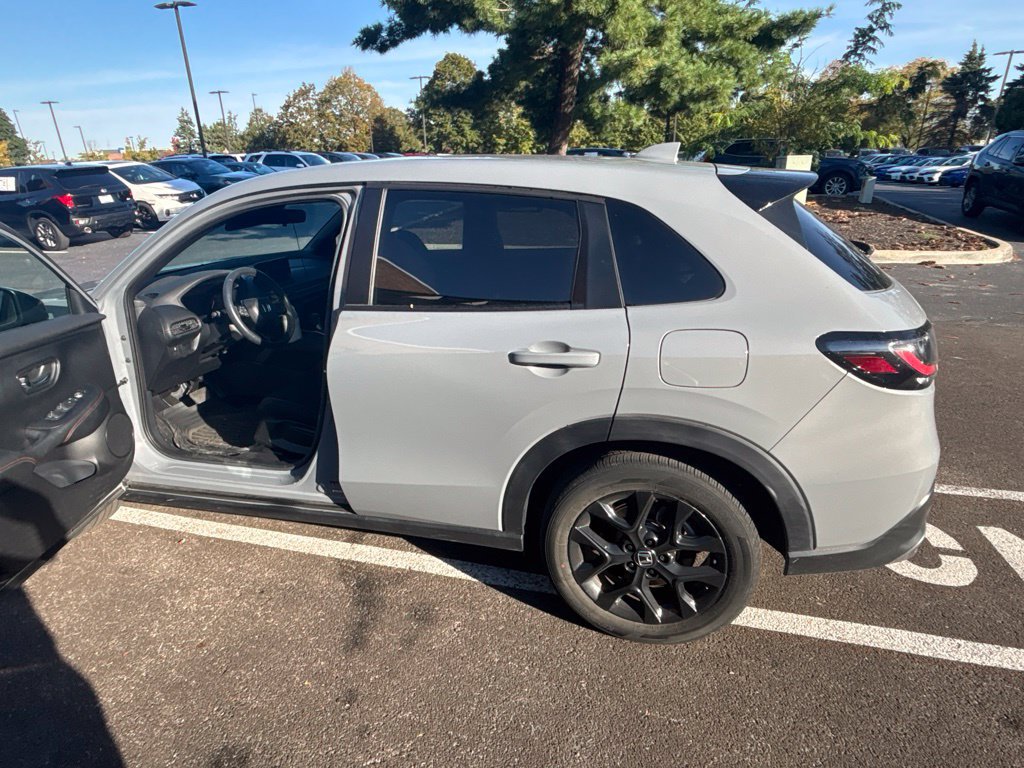 Used 2024 Honda HR-V Sport image 8