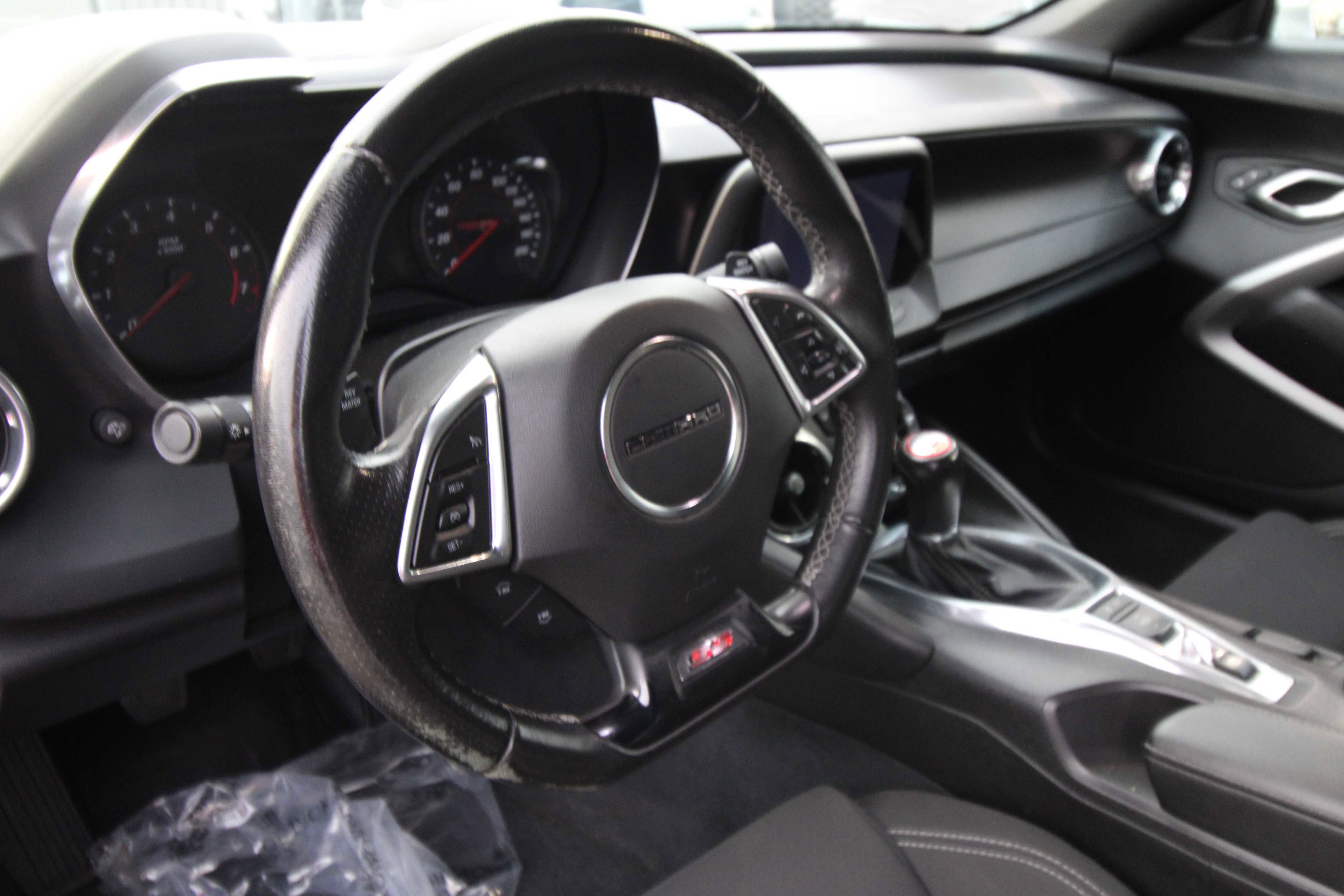 Used 2016 Chevrolet Camaro SS image 25