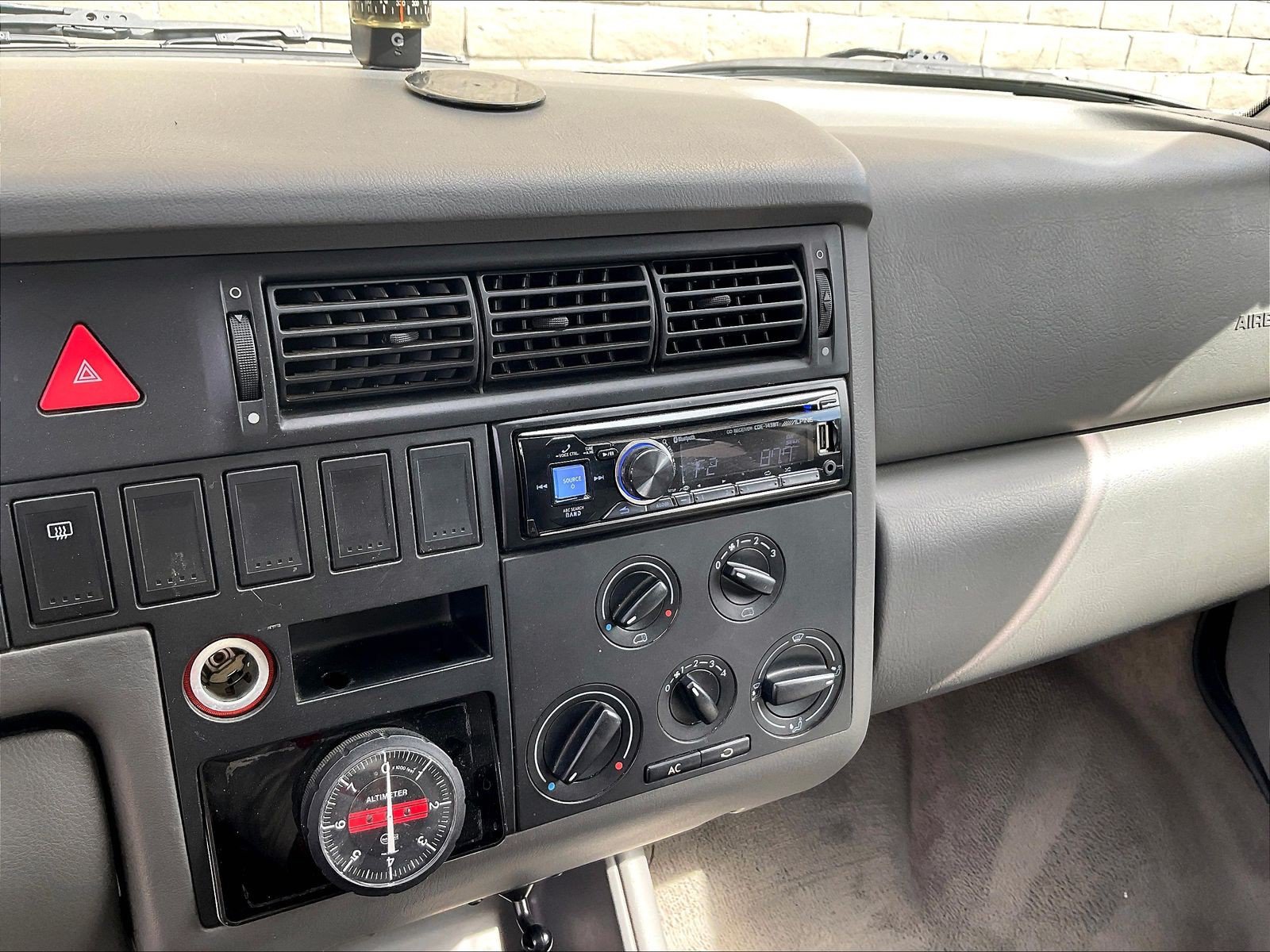 Used 2003 Volkswagen Eurovan Camper FWD image 19